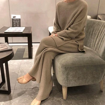 QOERLİN 2 Parça Takım Elbise Sonbahar Kış Kore O-Boyun Yan Bölünmüş Kazak Takım Elbise Geniş Bacak Pantolon Setleri Gevşek Rahat İki Parçalı Set Kadın 0