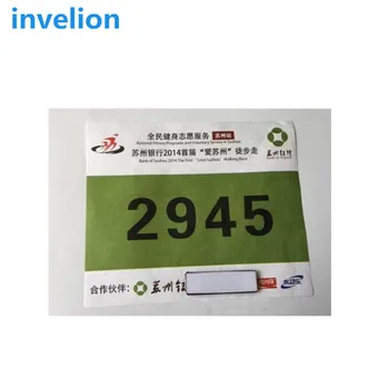 Ücretsiz örnek 1-5m okuma aralığı spor yarış zamanlama çözümü UHF RFID bib etiket etiket 860-960mhz