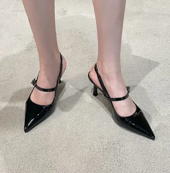 115715 Sığ Ağız Sivri Omuz Askısı Tek Ayakkabı 2022 Yaz Yeni Seksi Mizaç Siyah Stiletto Yüksek Topuklu kadın ayakkabısı