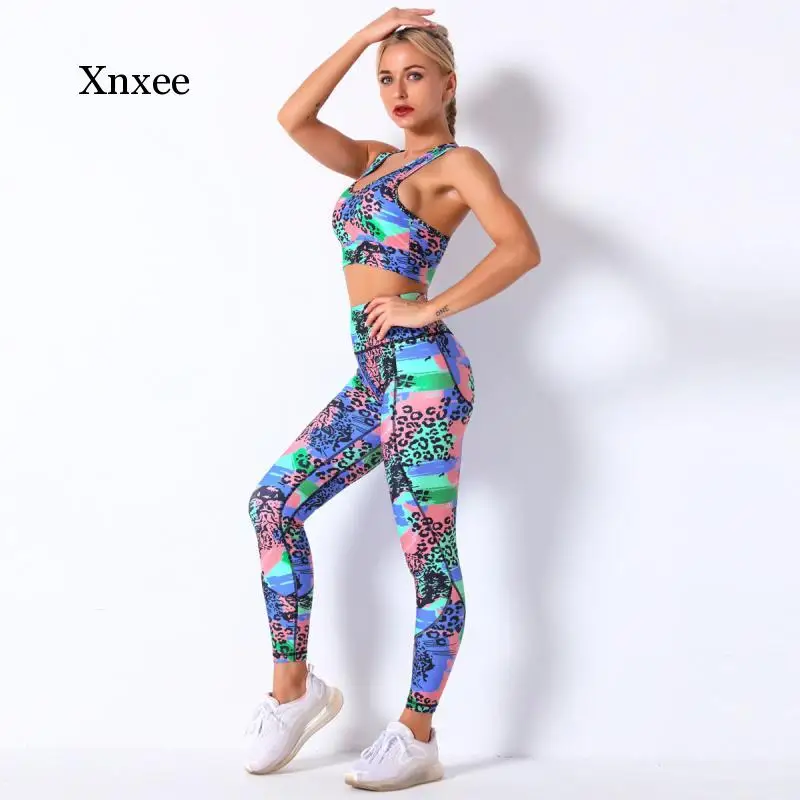 Kravat Boya Vortex 3D Baskı Yoga Sutyen İki Parçalı Takım Elbise Avant Garde Darbeye Dayanıklı Toplamak Moda Spor Spor Kadın dış giyim 4