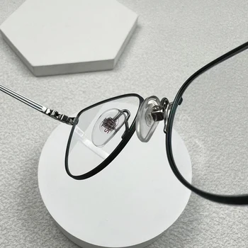 Japon tasarım titanyum gözlük çerçevesi kedi gözü miyopi gözlük kadınlar optik gözlük çerçeveleri erkekler için Anti mavi ışık gözlük 5